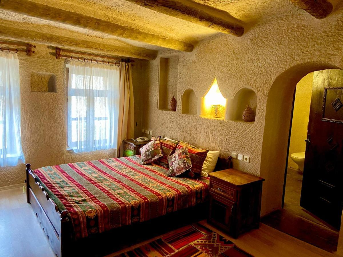 The Village Cave Hotel Гьореме Стая снимка