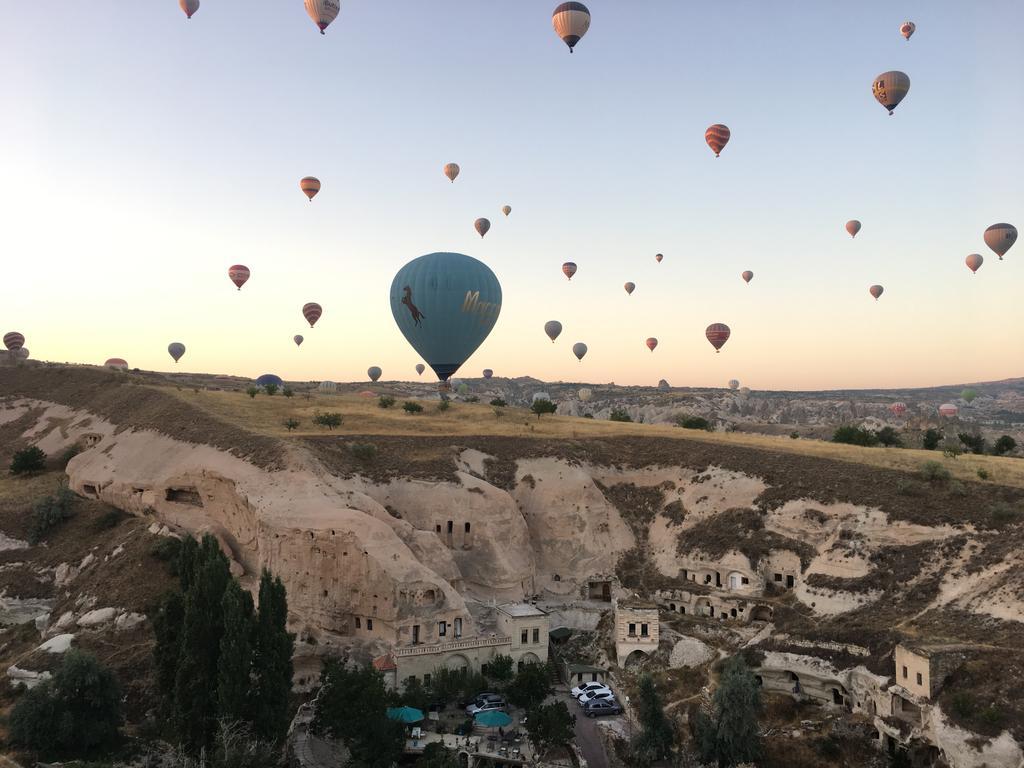 The Village Cave Hotel Гьореме Екстериор снимка