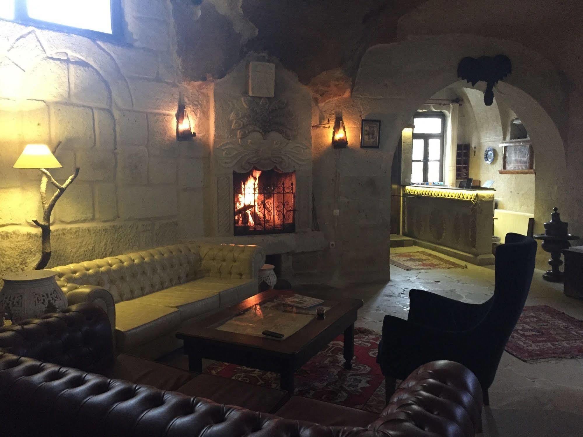 The Village Cave Hotel Гьореме Екстериор снимка
