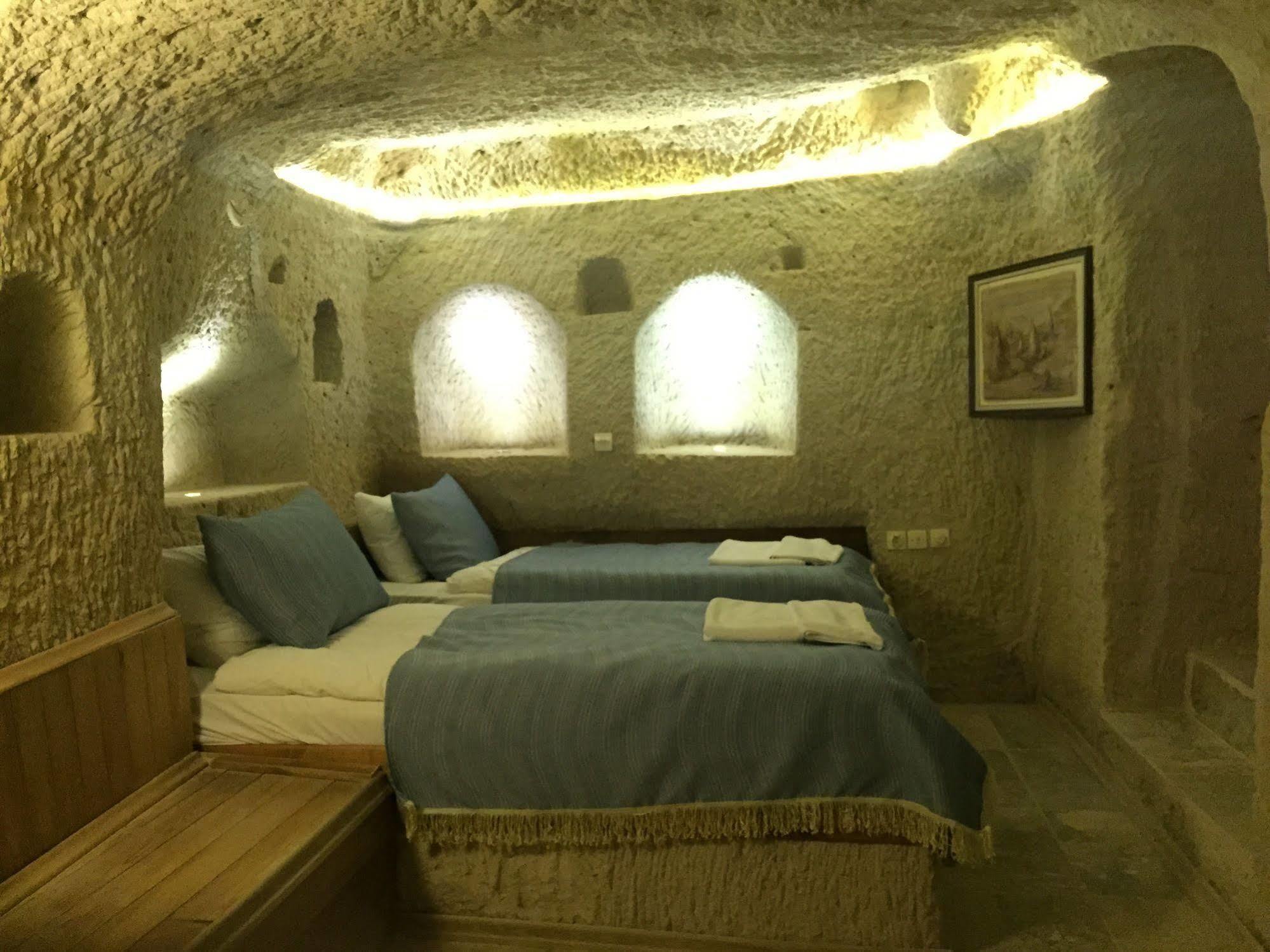 The Village Cave Hotel Гьореме Екстериор снимка