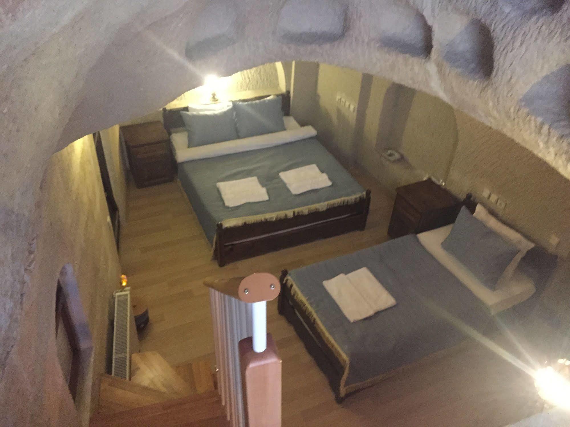 The Village Cave Hotel Гьореме Екстериор снимка